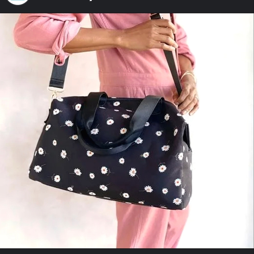 🆕 Alice & Olivia Floral Duffle Bag